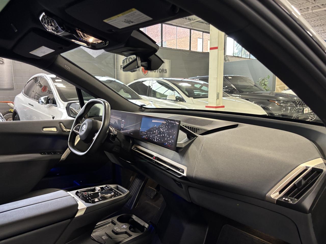 2024 BMW iX xDrive50|AWD|NAV|HUD|MASSAGE|AMBIENT|3DCAM|PANROOF - Photo #22