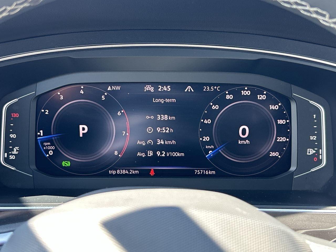 2023 Volkswagen Tiguan Comfortline R-Line Black 2.0T 8sp at w/Tip 4M R LI Photo