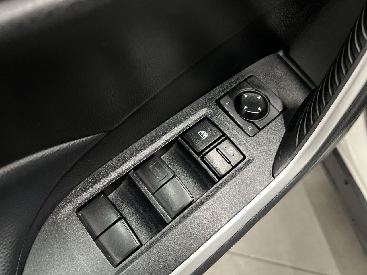 2023 Toyota RAV4 AWD | HTD SEATS | CARPLAY| A/C | REAR CAM Photo