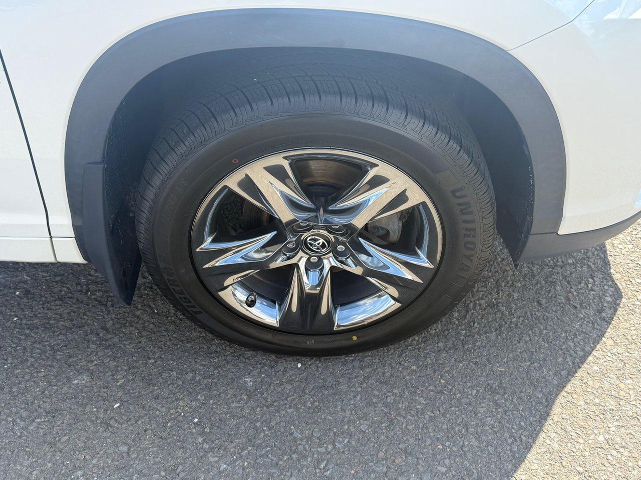 2017 Toyota Highlander Hybrid Limited Photo4