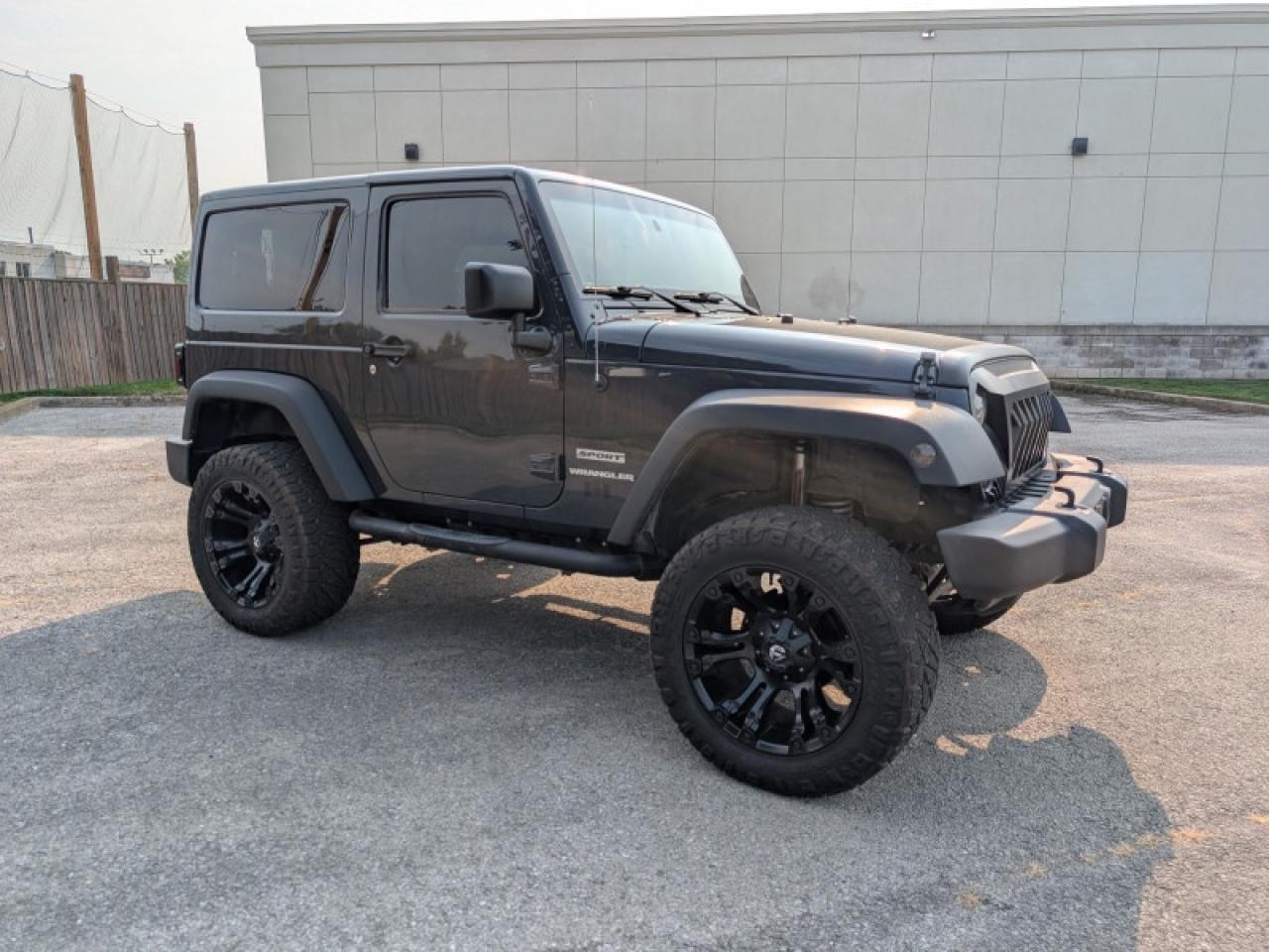 2017 Jeep Wrangler Sport  **VERY LOW MILEAGE** Photo