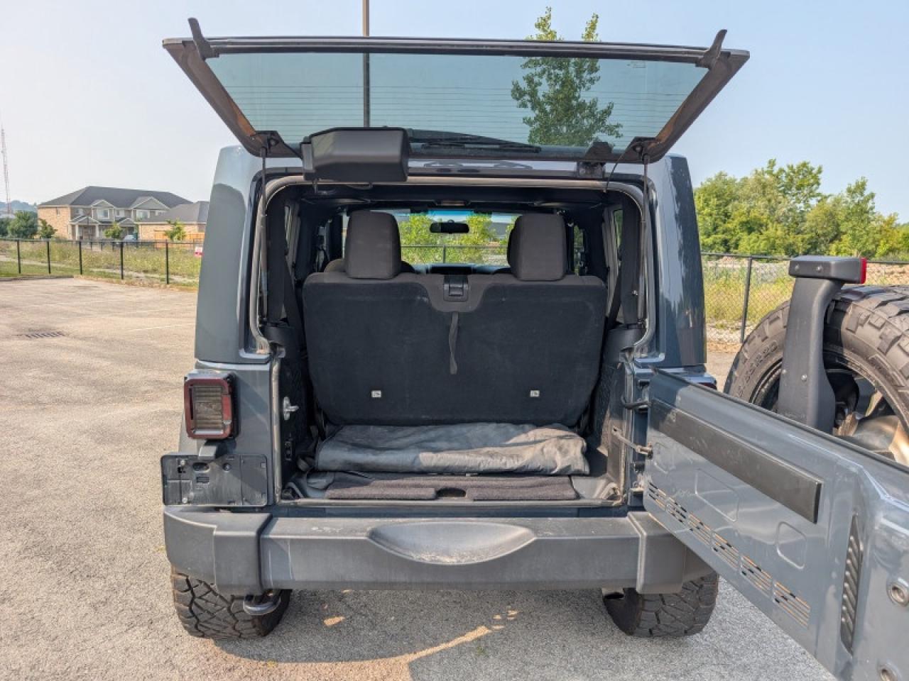 2017 Jeep Wrangler Sport  **VERY LOW MILEAGE** Photo