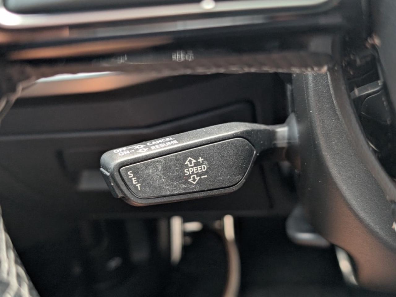 2022 Audi S3 Sedan 2.0 Komfort  **LOW KMS - SUNROOF** Photo