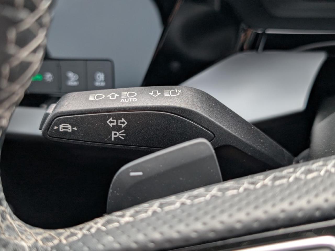 2022 Audi S3 Sedan 2.0 Komfort  **LOW KMS - SUNROOF** Photo