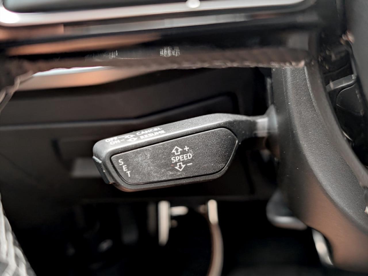 2022 Audi S3 Sedan 2.0 Komfort  **LOW KMS - SUNROOF** Photo