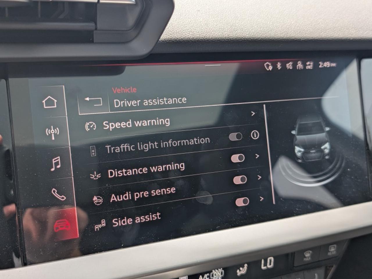 2022 Audi S3 Sedan 2.0 Komfort  **LOW KMS - SUNROOF** Photo