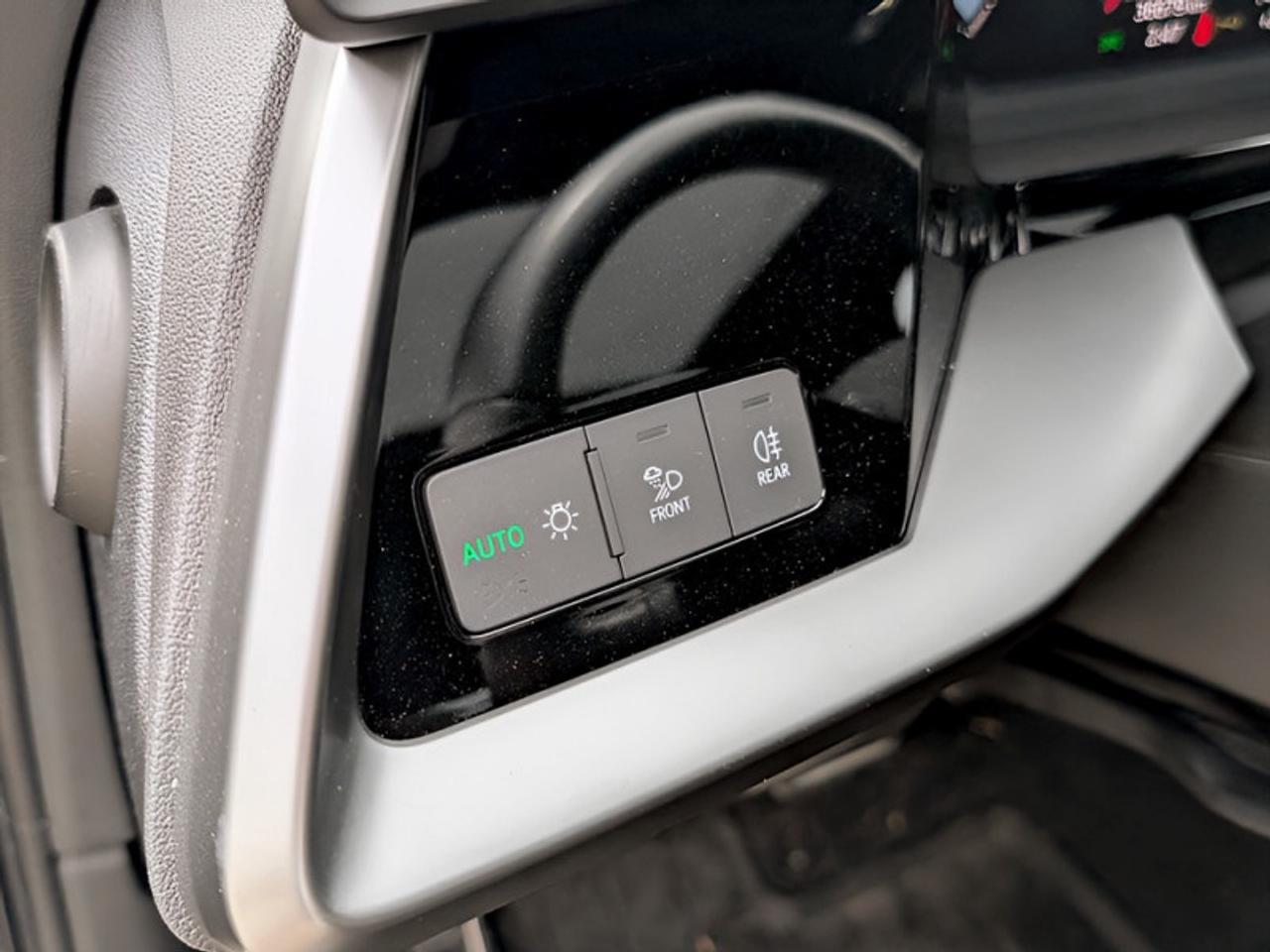 2022 Audi S3 Sedan 2.0 Komfort  **LOW KMS - SUNROOF** Photo