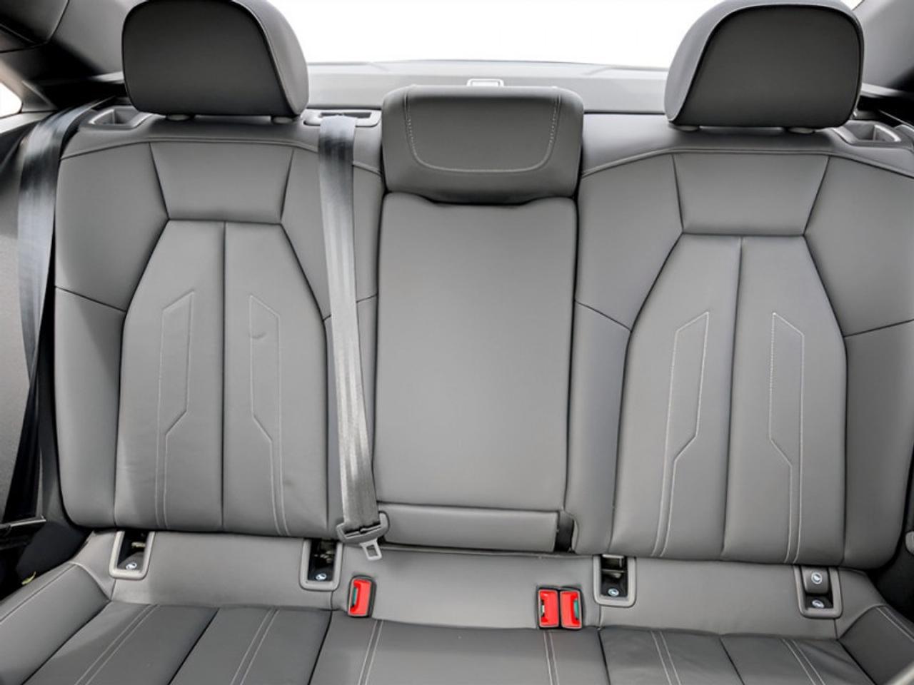 2022 Audi S3 Sedan 2.0 Komfort  **LOW KMS - SUNROOF** Photo