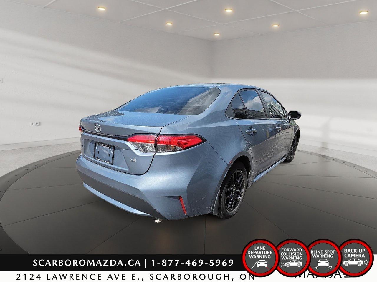 2022 Toyota Corolla LE Photo4