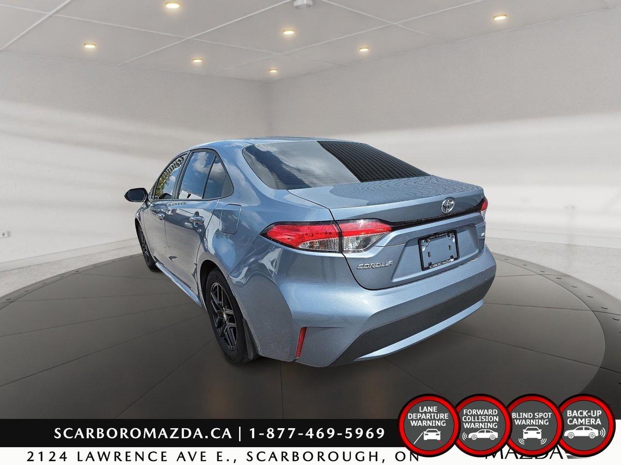 2022 Toyota Corolla LE Photo3