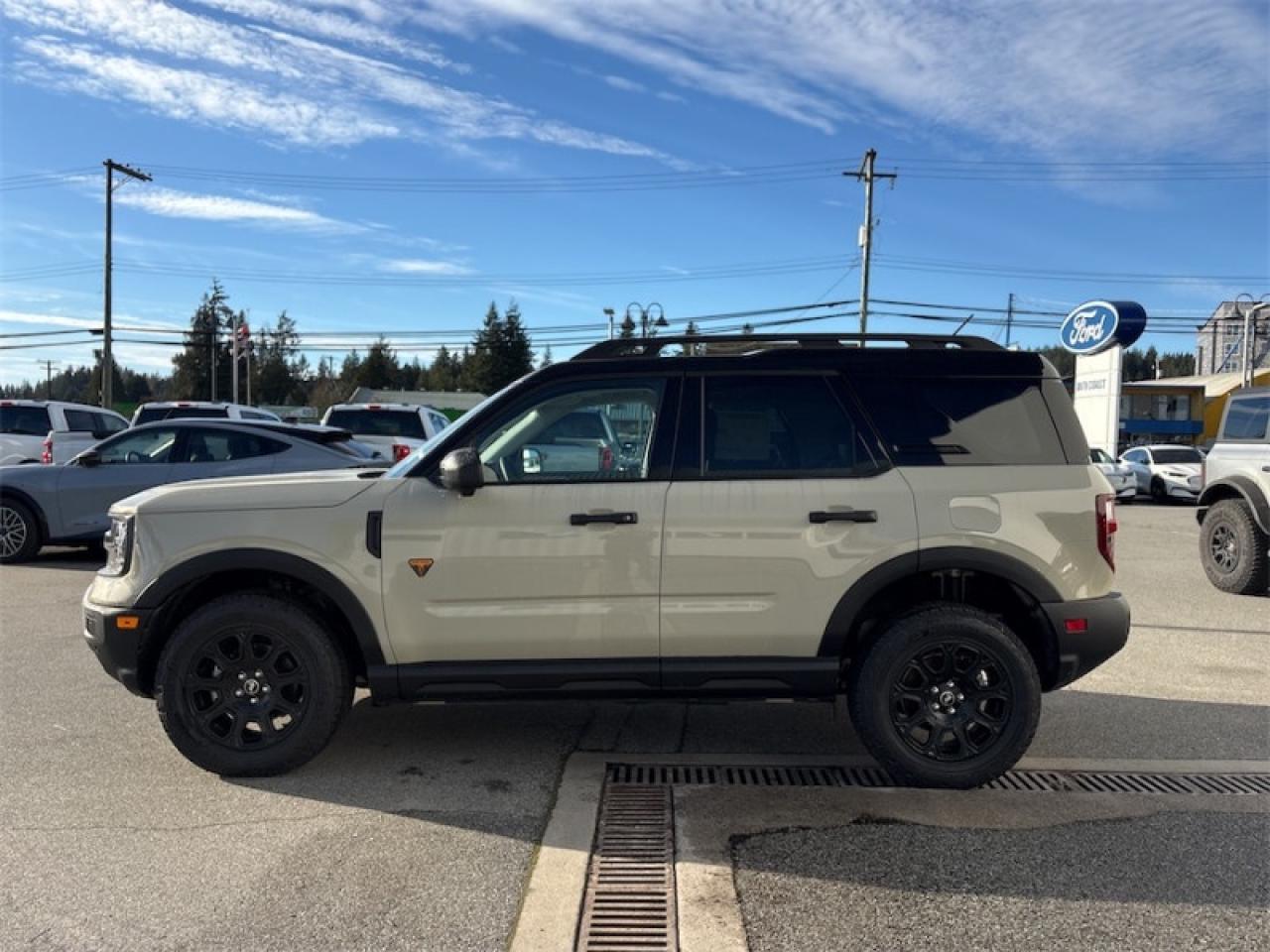 2025 Ford Bronco Sport Badlands  - Sunroof Photo1