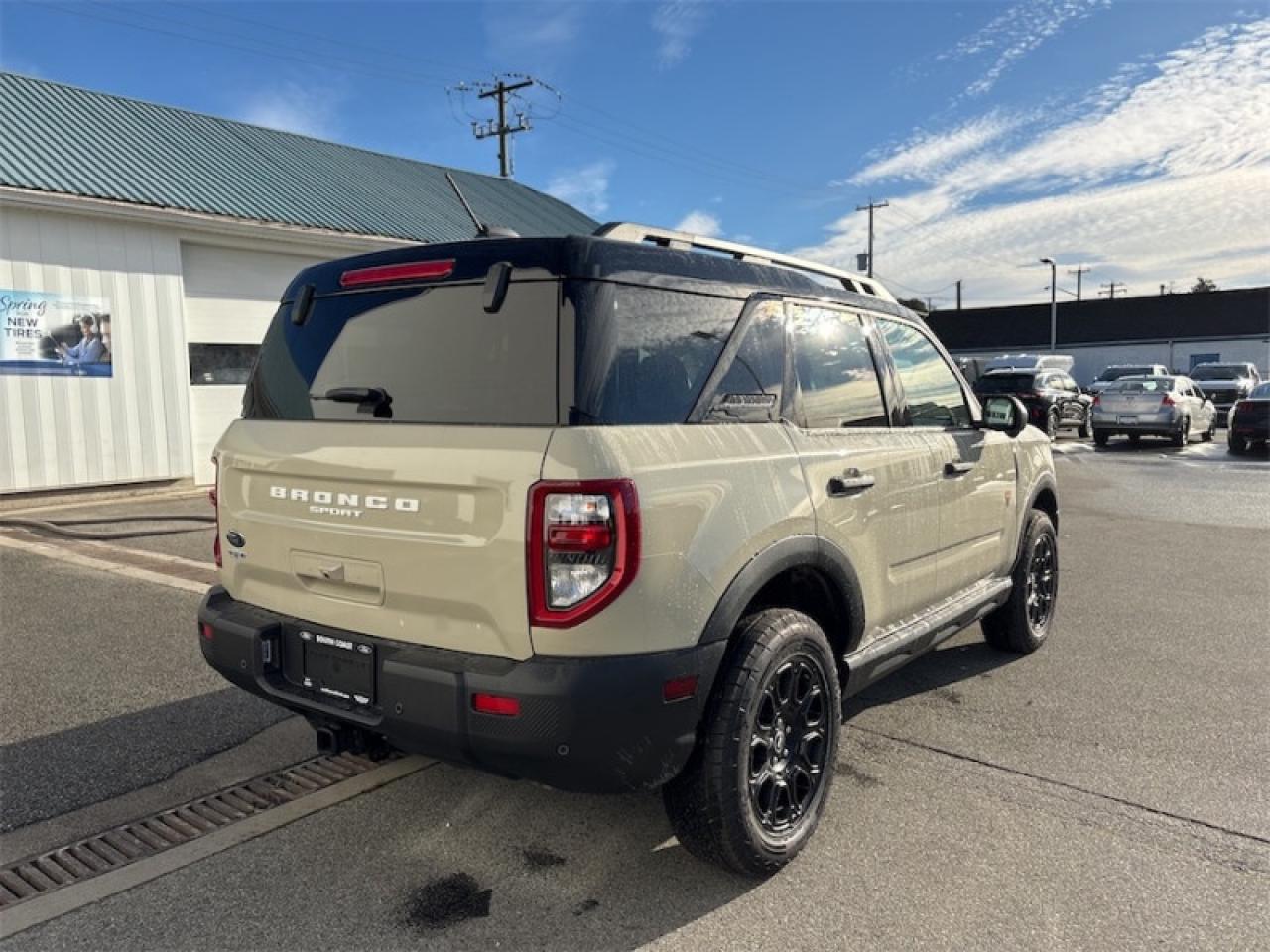 2025 Ford Bronco Sport Badlands  - Sunroof Photo4