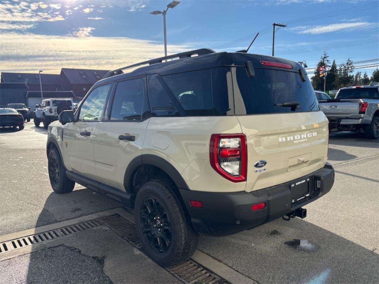2025 Ford Bronco Sport Badlands  - Sunroof Photo2