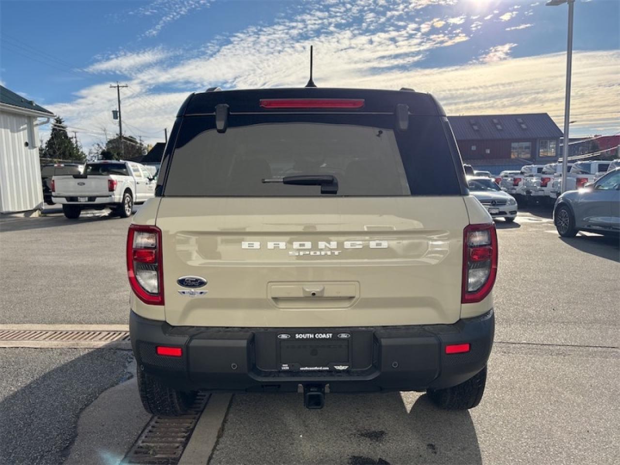 2025 Ford Bronco Sport Badlands  - Sunroof Photo3