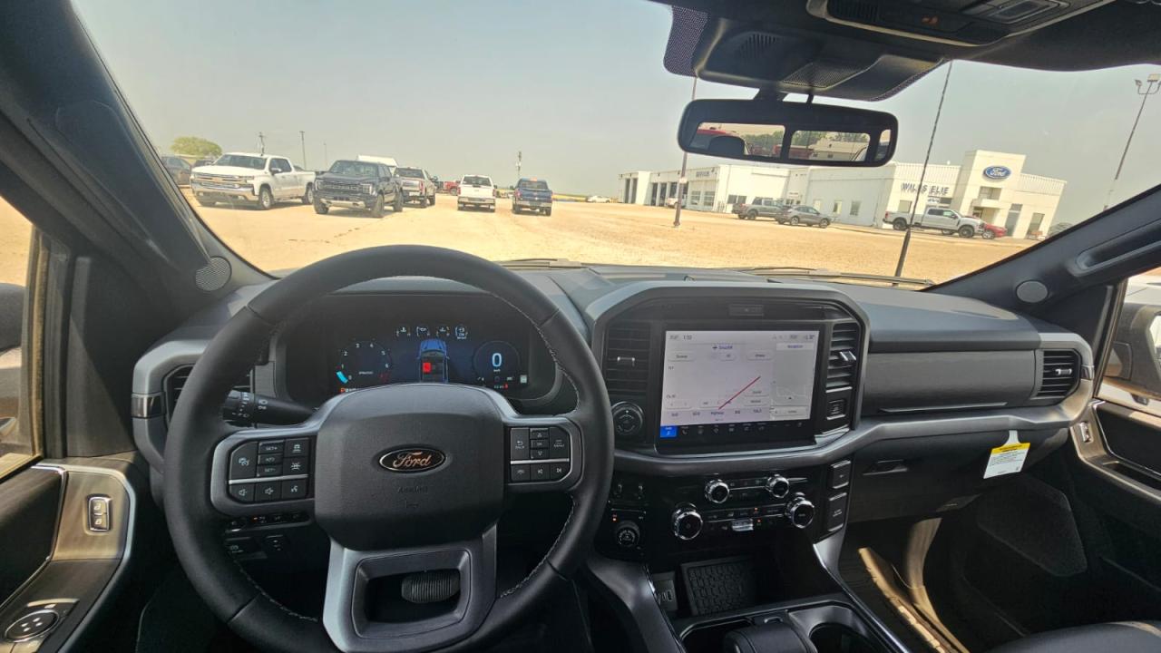 2025 Ford F-150 XLT 4WD SuperCrew 6.5' Box 303A Photo5