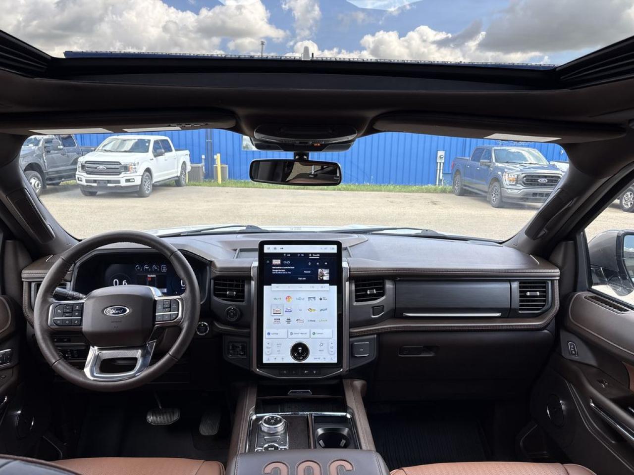 2024 Ford Expedition King Ranch Max Photo5