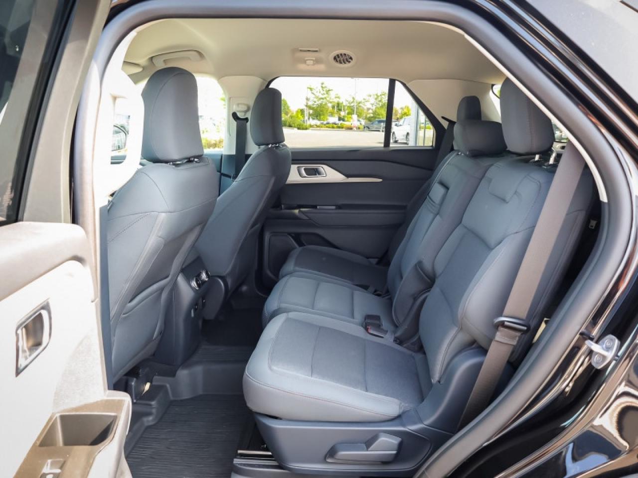 2025 Ford Explorer Active  - Heated Seats - $327 B/W Photo