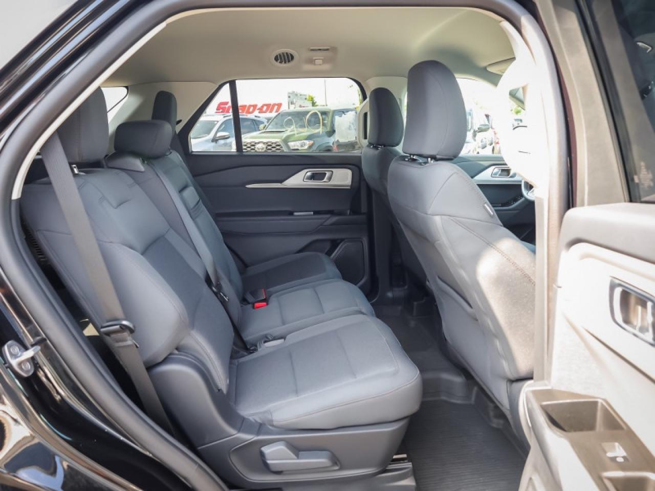 2025 Ford Explorer Active  - Heated Seats - $327 B/W Photo