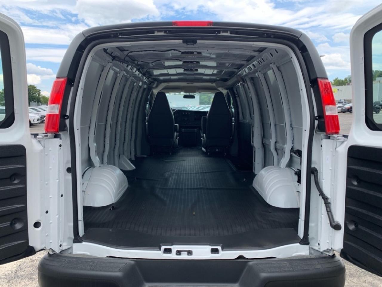 2025 GMC Savana Cargo Van 2500 155  - Cruise Control Photo