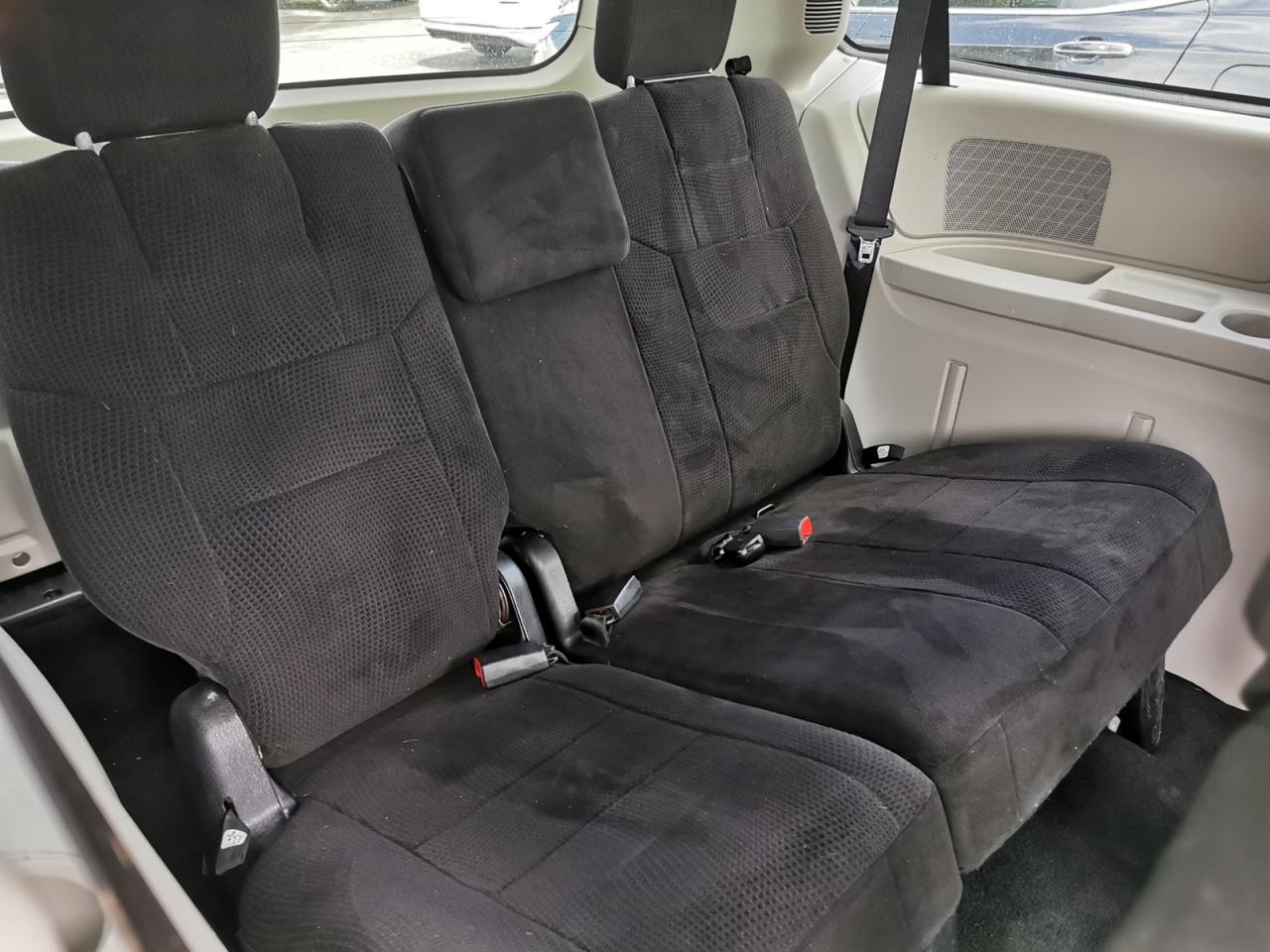 2012 Dodge Grand Caravan SE - Photo #25