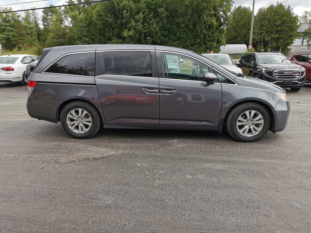 2014 Honda Odyssey EX - Photo #4