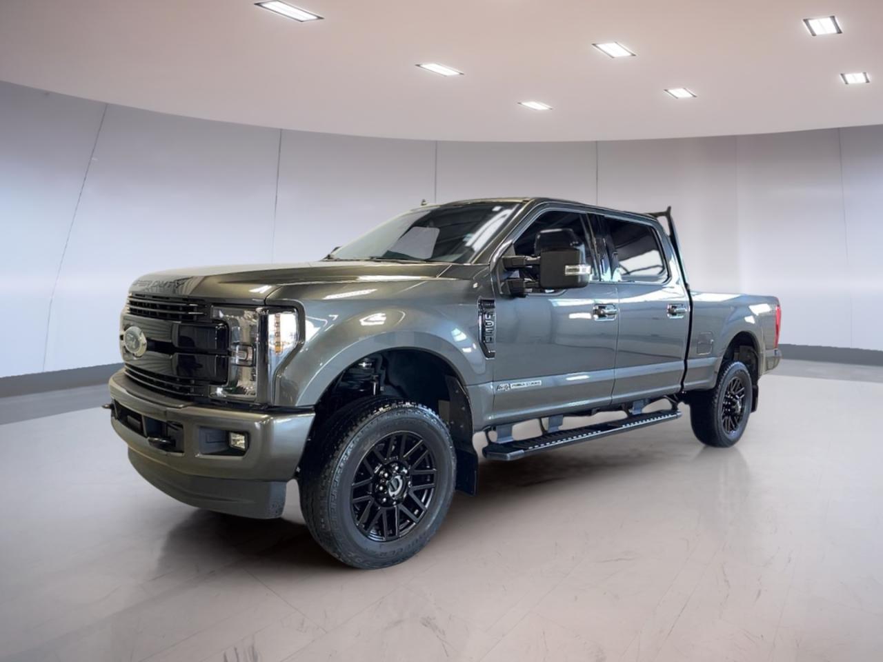 Used 2019 Ford F-350 Super Duty SRW LARIAT 4WD CREW CAB 6.75' BOX for sale in Moose Jaw, SK