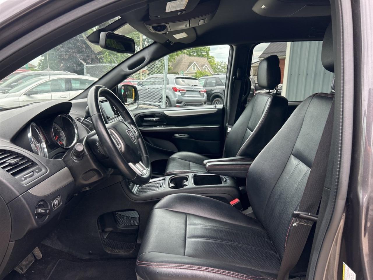 2018 Dodge Grand Caravan GT  ** LEATHER ** Photo