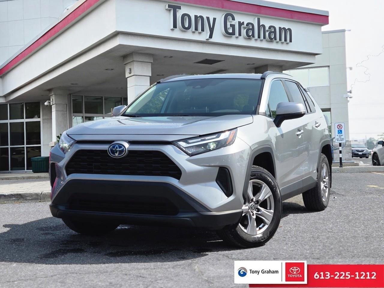 Used 2023 Toyota RAV4 Hybrid XLE for sale in Ottawa, ON