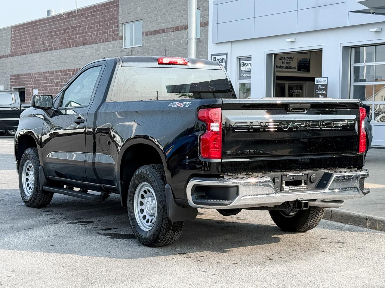 2025 Chevrolet Silverado 1500 Work Truck 2.7L 4 CYL WITH REMOTE ENTRY, HITCH GUIDANCE, TRAILER BRAKE CONTROLLER, HD REAR VISION CAMERA, ANDROID AUTO AND APPLE CARPLAY Photo