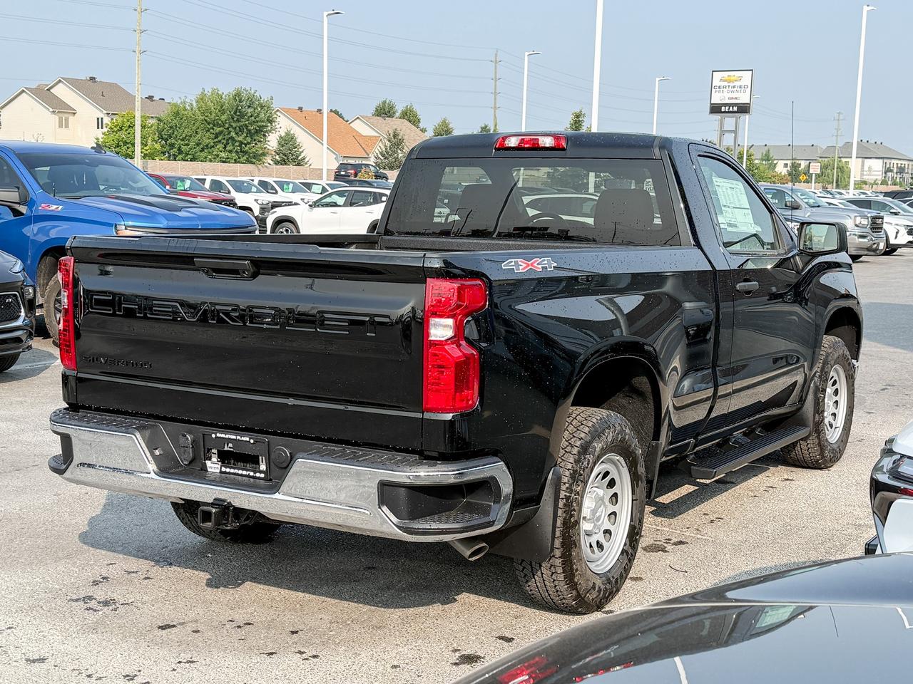 2025 Chevrolet Silverado 1500 Work Truck 2.7L 4 CYL WITH REMOTE ENTRY, HITCH GUIDANCE, TRAILER BRAKE CONTROLLER, HD REAR VISION CAMERA, ANDROID AUTO AND APPLE CARPLAY Photo