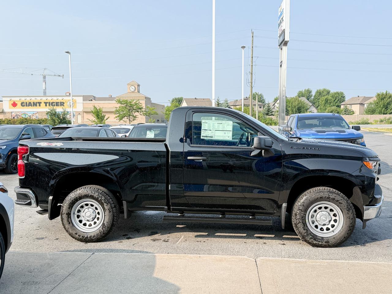 2025 Chevrolet Silverado 1500 Work Truck 2.7L 4 CYL WITH REMOTE ENTRY, HITCH GUIDANCE, TRAILER BRAKE CONTROLLER, HD REAR VISION CAMERA, ANDROID AUTO AND APPLE CARPLAY Photo
