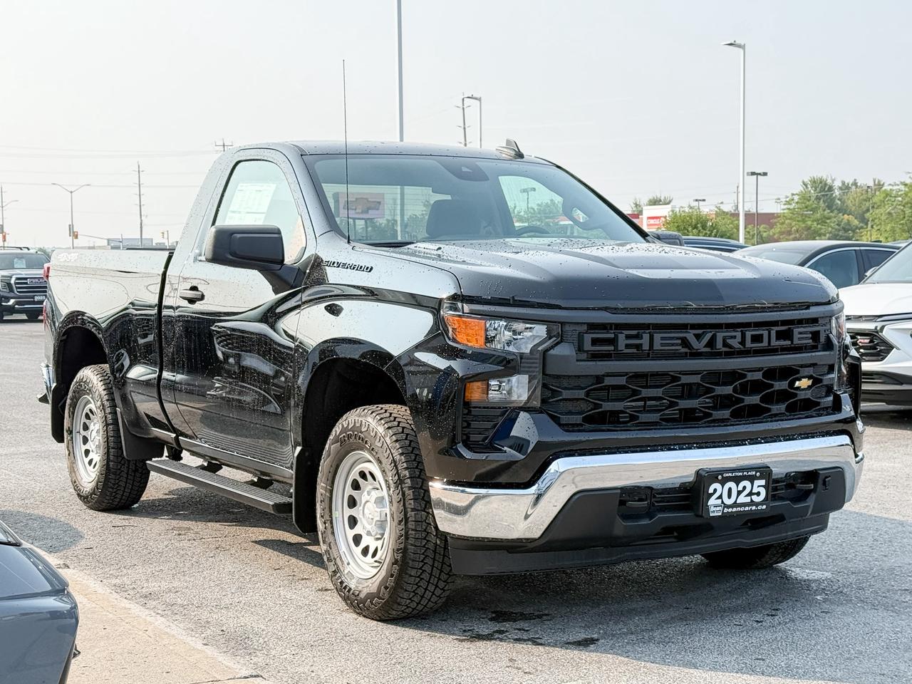 2025 Chevrolet Silverado 1500 Work Truck 2.7L 4 CYL WITH REMOTE ENTRY, HITCH GUIDANCE, TRAILER BRAKE CONTROLLER, HD REAR VISION CAMERA, ANDROID AUTO AND APPLE CARPLAY Photo