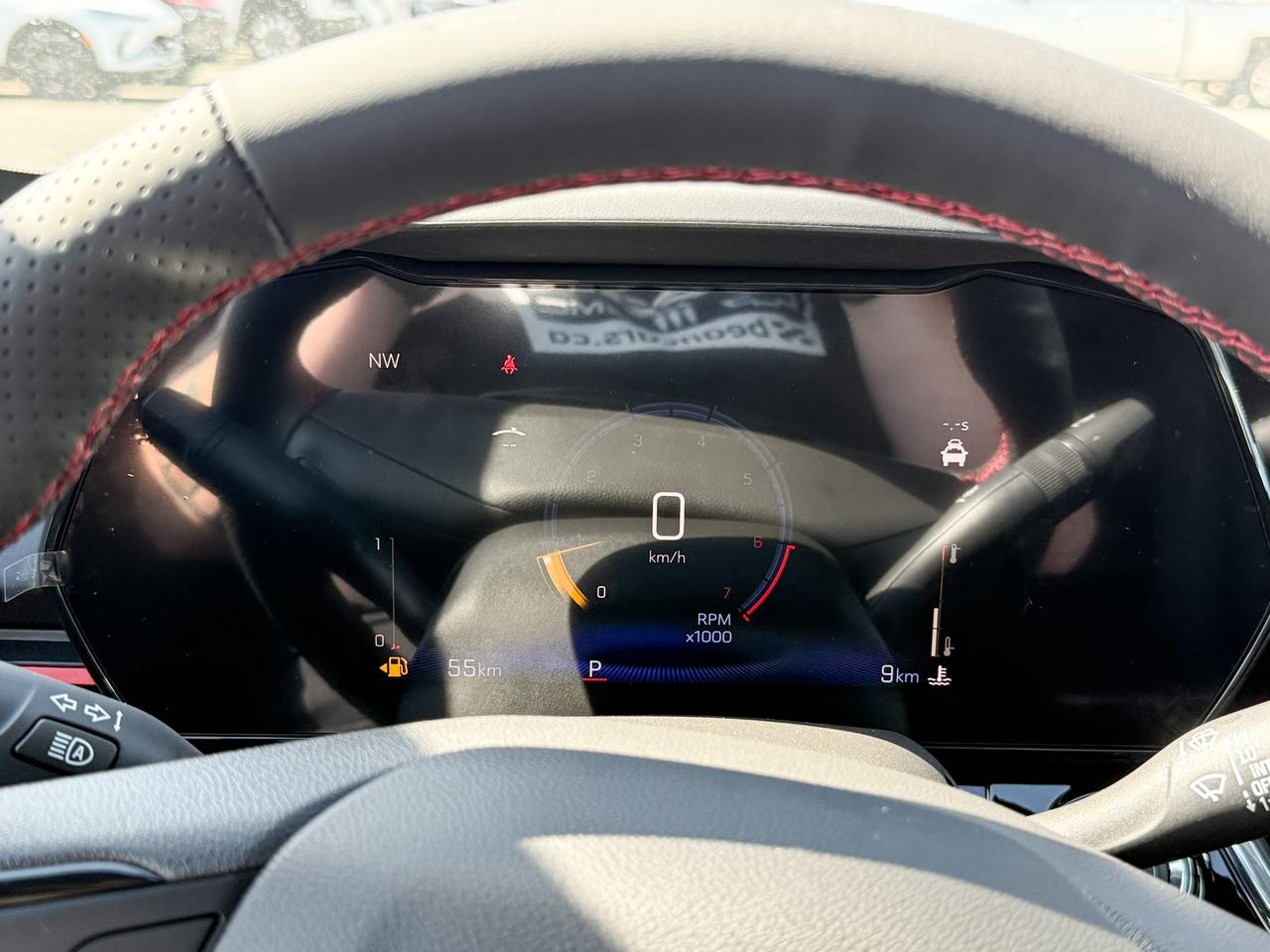2025 Chevrolet Trax 2RS 1.2L 3 CYL WITH REMOTE START/ENTRY, HEATED SEATS, HEATED STEERING WHEEL, APPLE CARPLAY AND ANDROID AUTO Photo