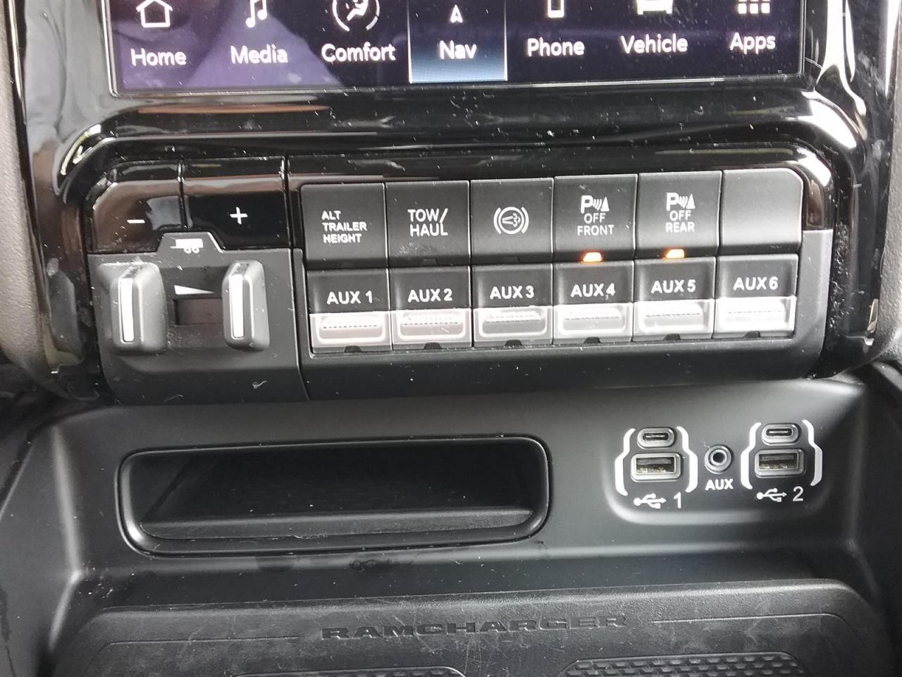 12800773