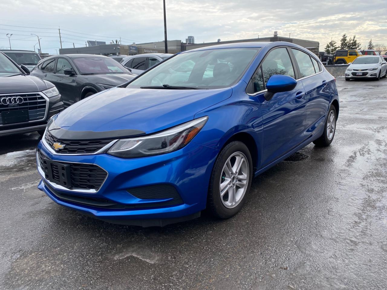 2017 Chevrolet Cruze LT | Auto | Hatchback Photo