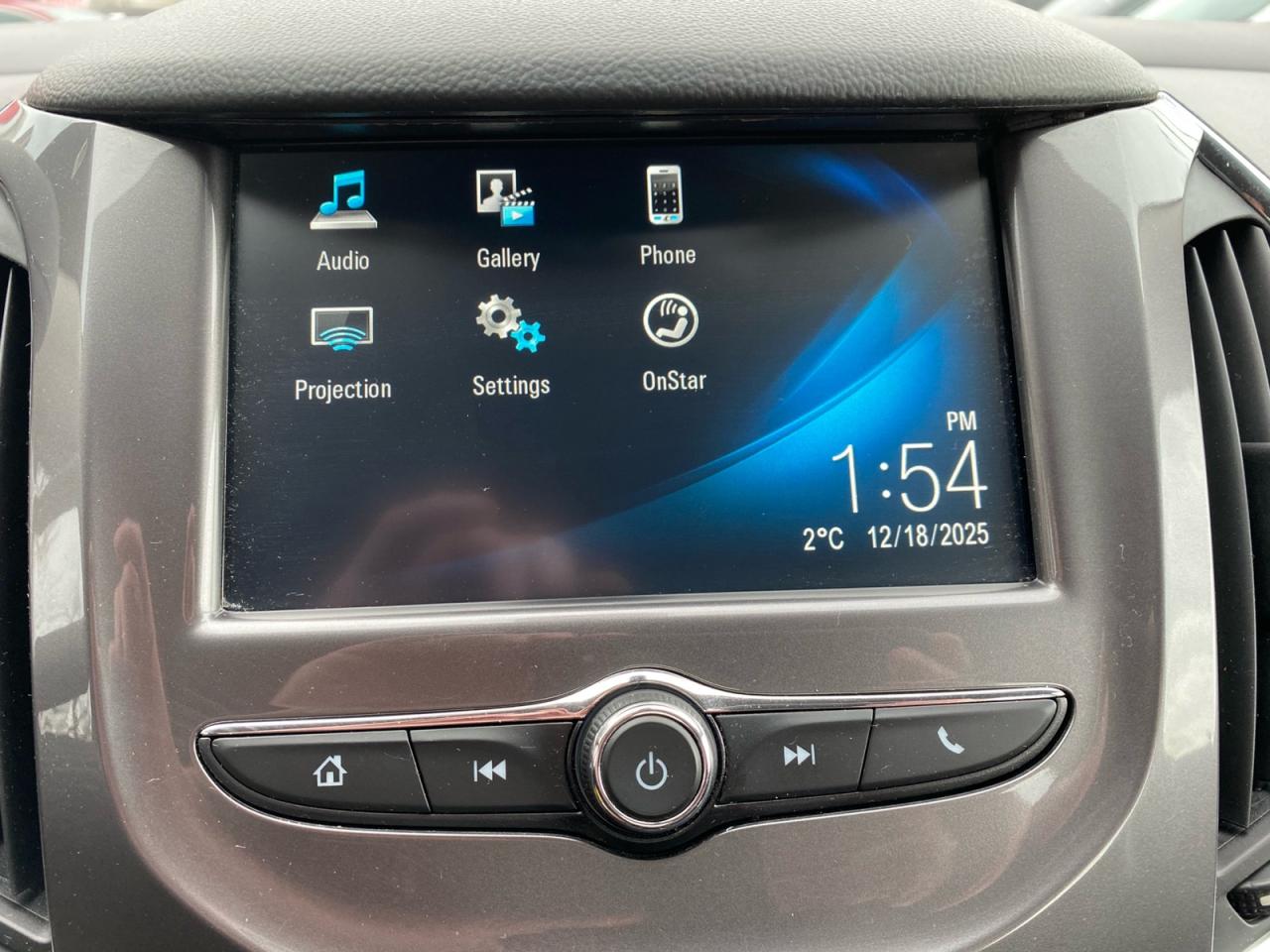 2017 Chevrolet Cruze LT | Auto | Hatchback Photo