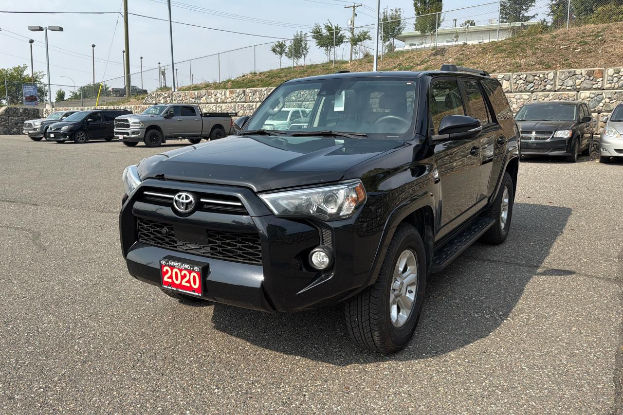 2020 Toyota 4Runner SR5 7 PASSENGER Photo2