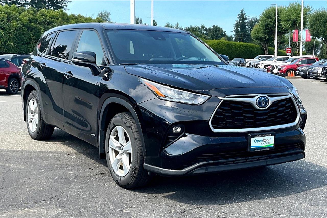 Used 2024 Toyota Highlander Hybrid LE AWD for sale in Abbotsford, BC
