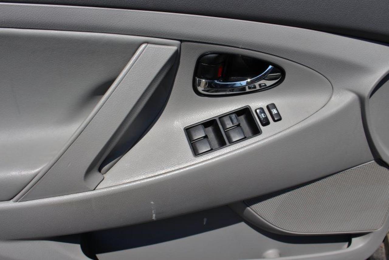 2007 Toyota Camry Synergy Hybrid*Heated Leather*Sun Roof*Bluetooth - Photo #15
