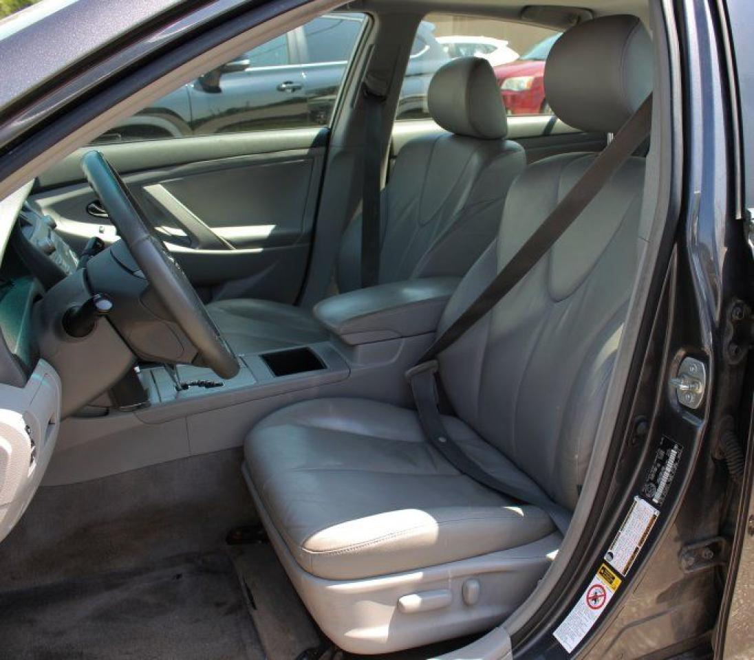 2007 Toyota Camry Synergy Hybrid*Heated Leather*Sun Roof*Bluetooth - Photo #16