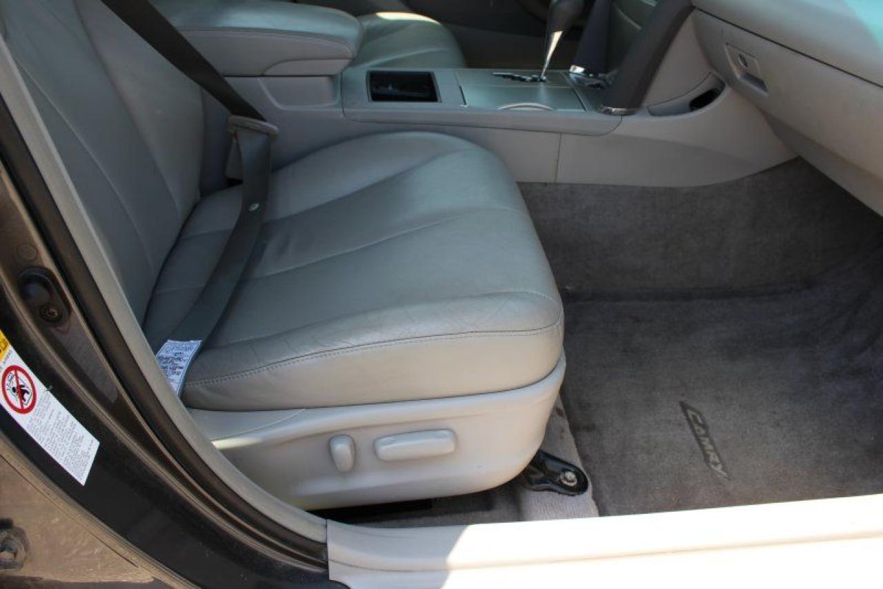 2007 Toyota Camry Synergy Hybrid*Heated Leather*Sun Roof*Bluetooth - Photo #18