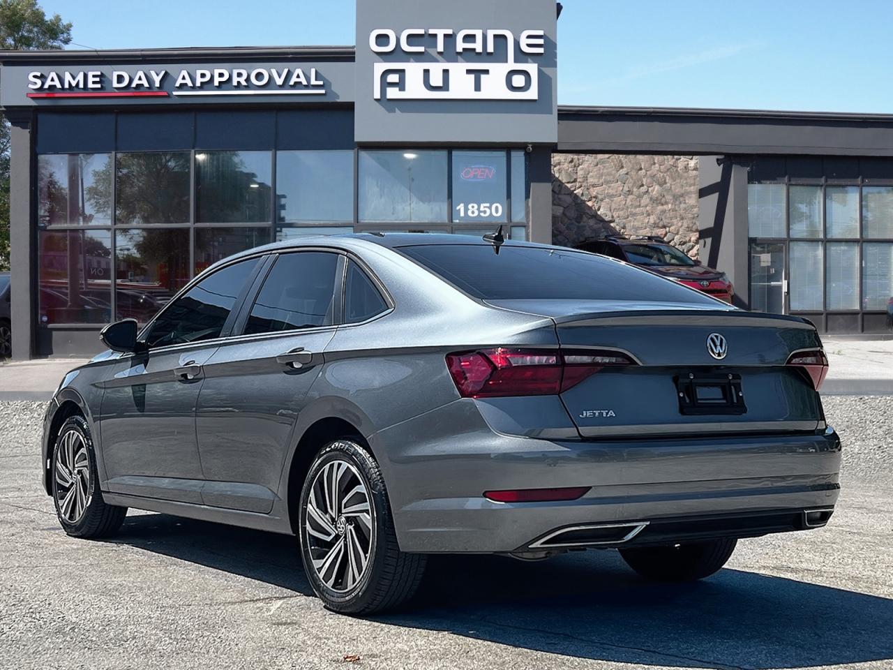 2021 Volkswagen Jetta Execline - Photo #4