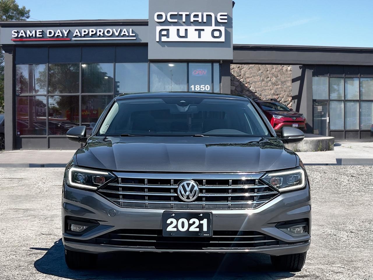 2021 Volkswagen Jetta Execline - Photo #2