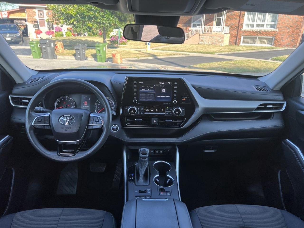 2020 Toyota Highlander LE AWD V6 - Photo #15