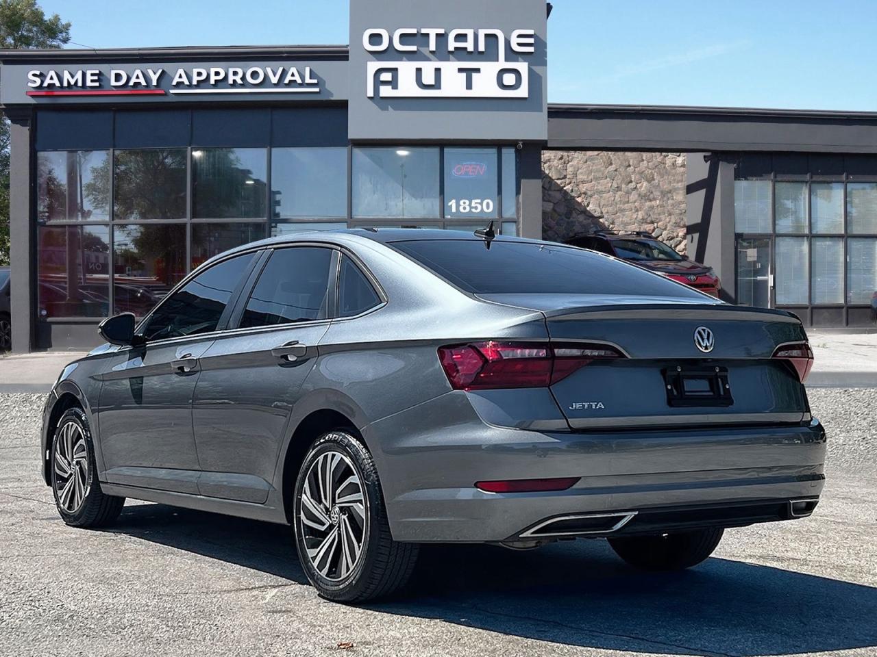 2021 Volkswagen Jetta Execline - Photo #4