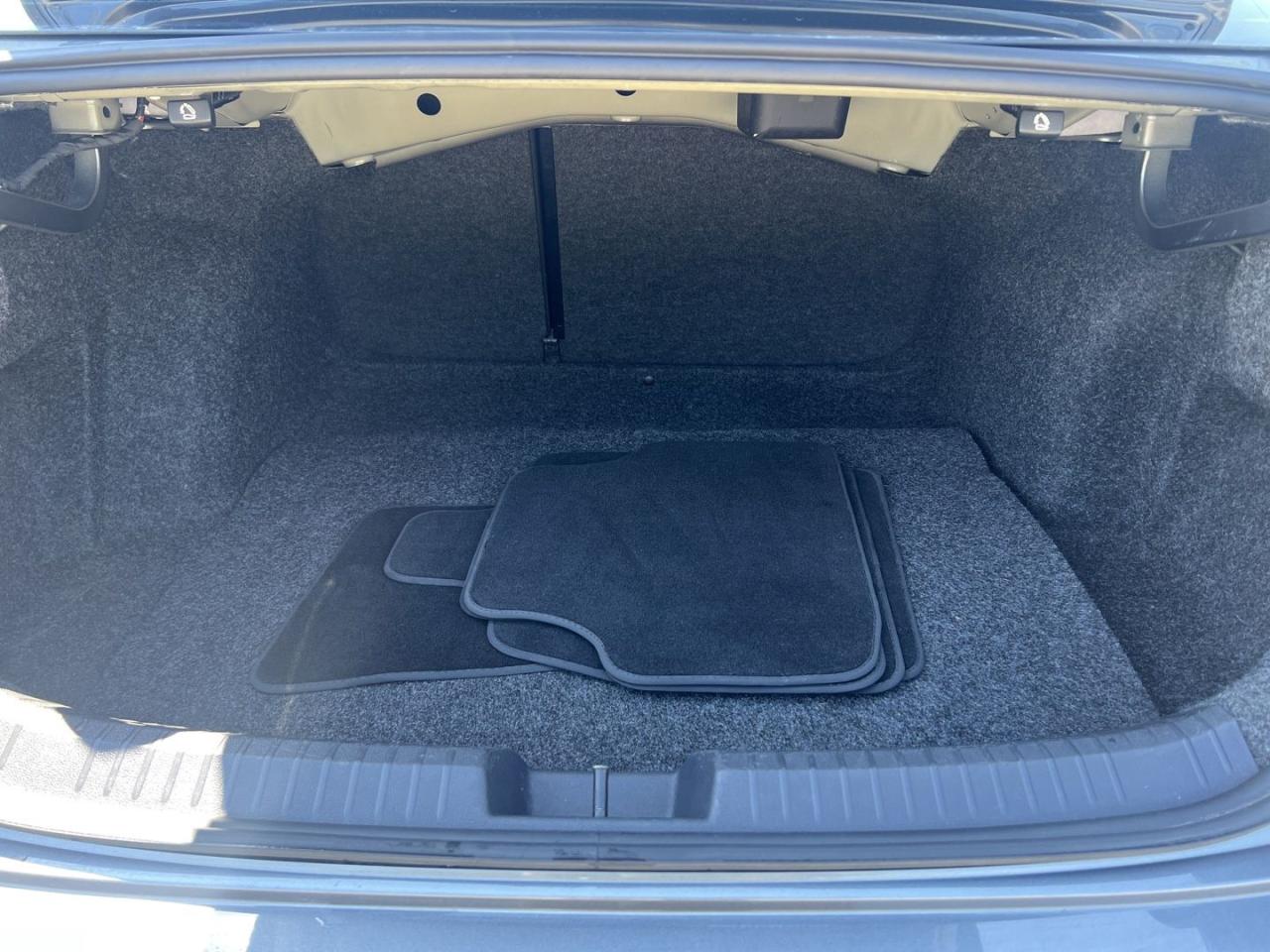 2021 Volkswagen Jetta Execline - Photo #7