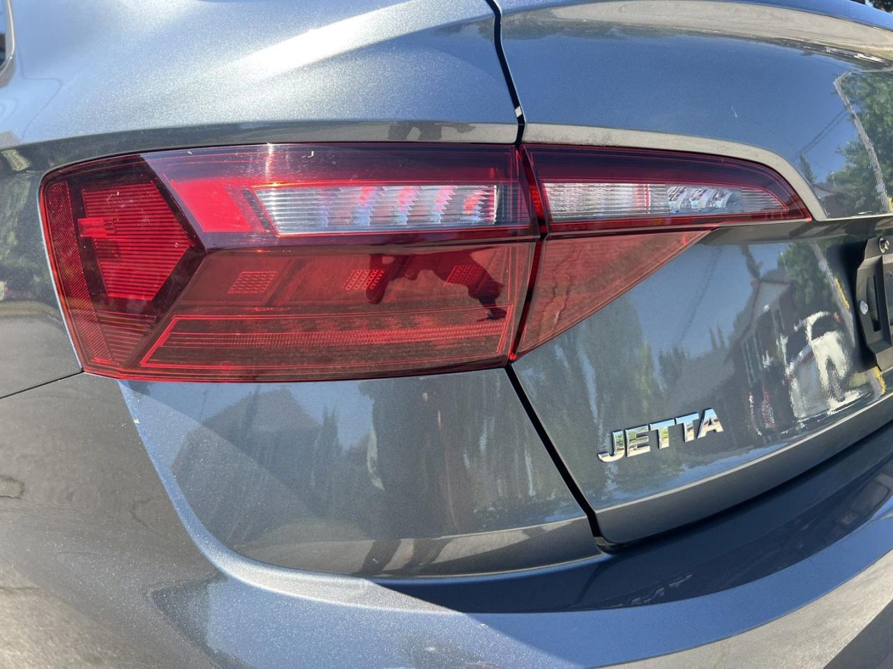 2021 Volkswagen Jetta Execline - Photo #8
