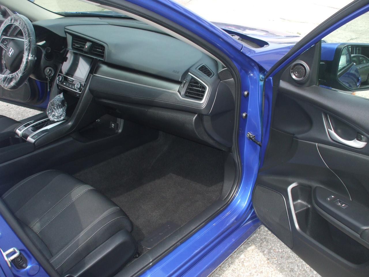 2017 Honda Civic LX,Auto,Certified,Winter Tires on Rims,No Accident - Photo #12