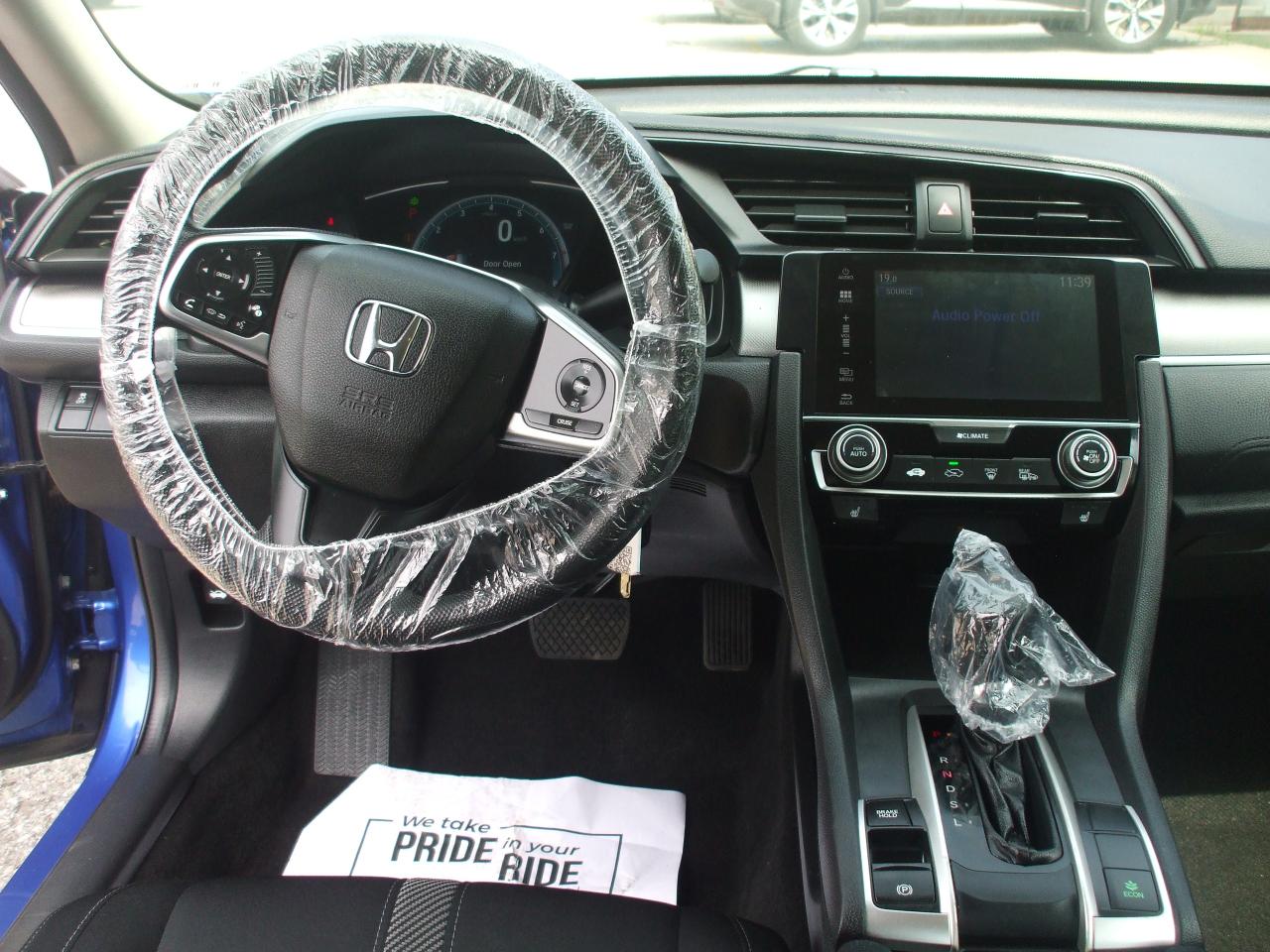 2017 Honda Civic LX,Auto,Certified,Winter Tires on Rims,No Accident - Photo #9