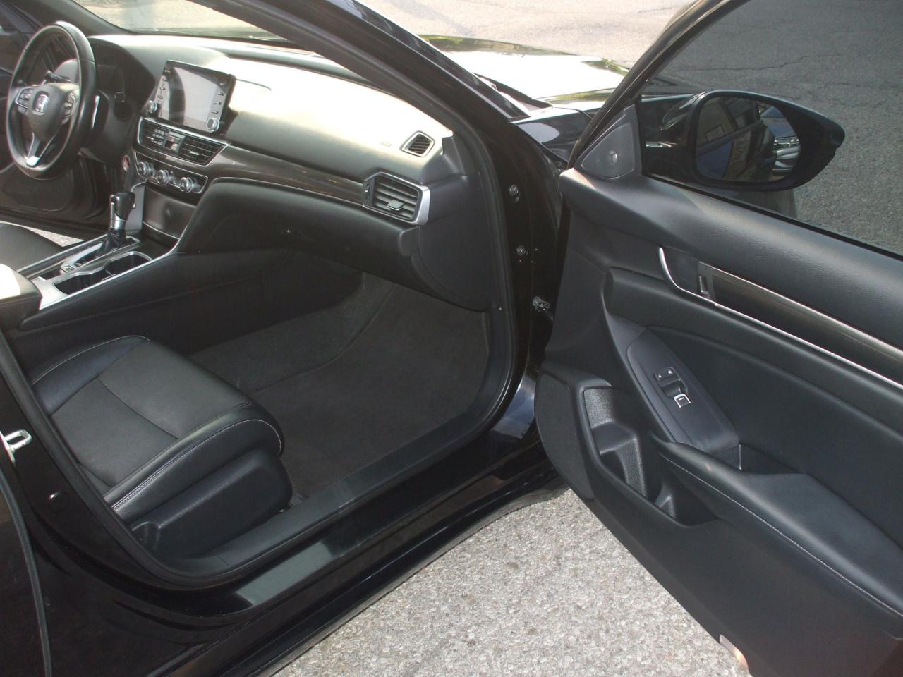 2018 Honda Accord Sport,Certified,Auto,A/C,Tinted,Black on Black,Fog